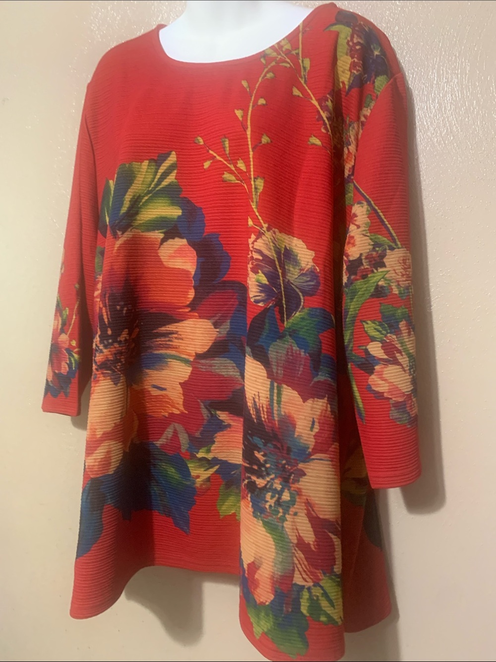 Serengeti 3X Red  Floral Print Tunic Top - Picture 2 of 5